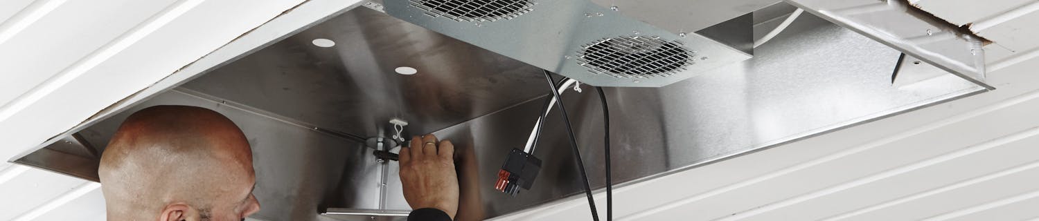 Dölj köksfläkten i taket